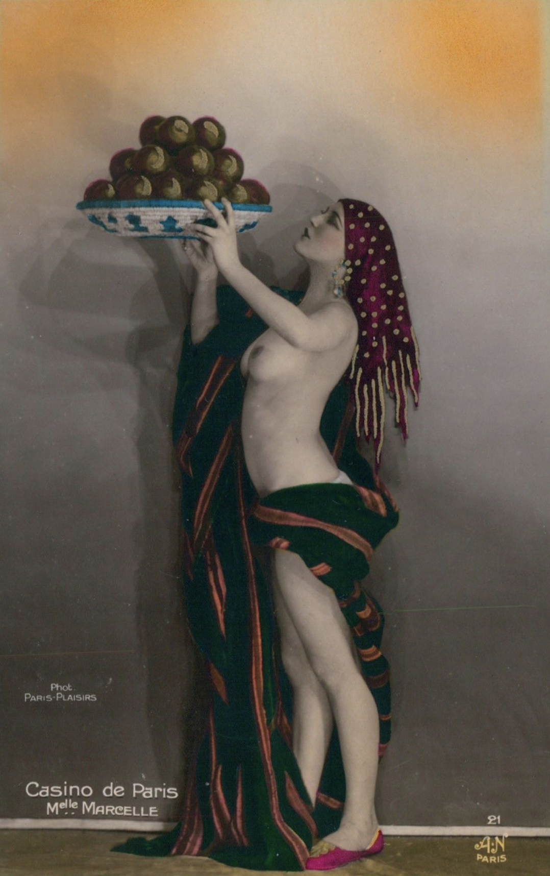 eBook Tinted Ladies Illustrated Monthly